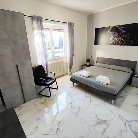 Intero Appartamento Casa Vacanze "Il Pino" Roma Infernetto 外观 照片